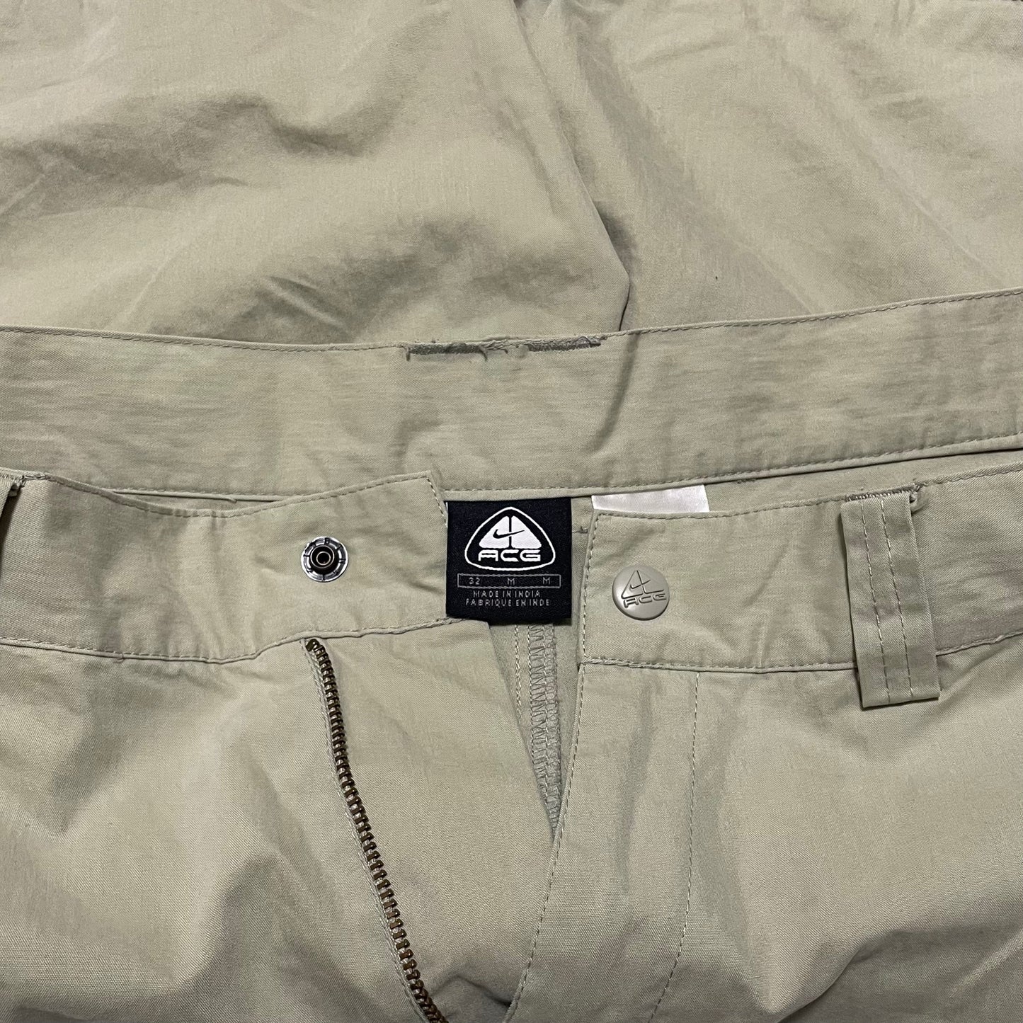 NIKE ACG Cargo Pants 2in1